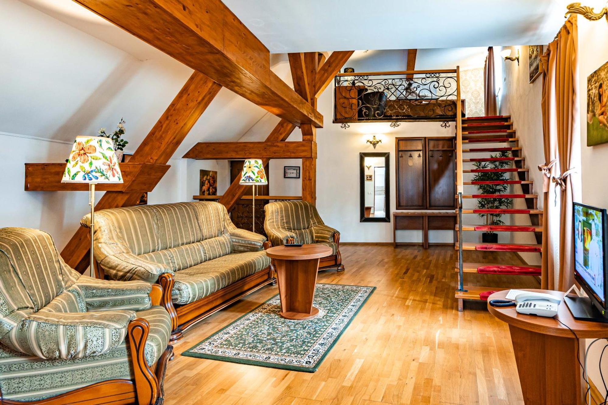 Hotel Boutique Bulevard Сигишоара Экстерьер фото