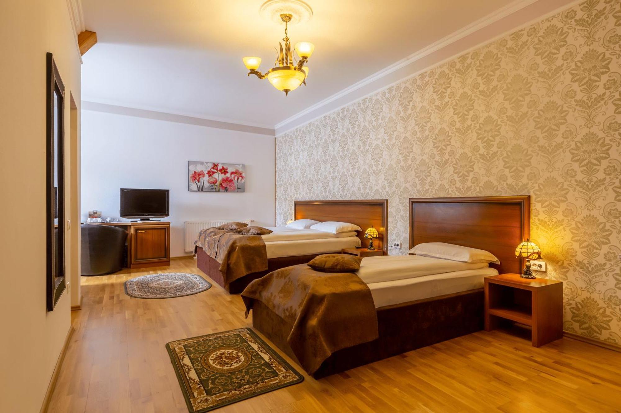 Hotel Boutique Bulevard Сигишоара Экстерьер фото